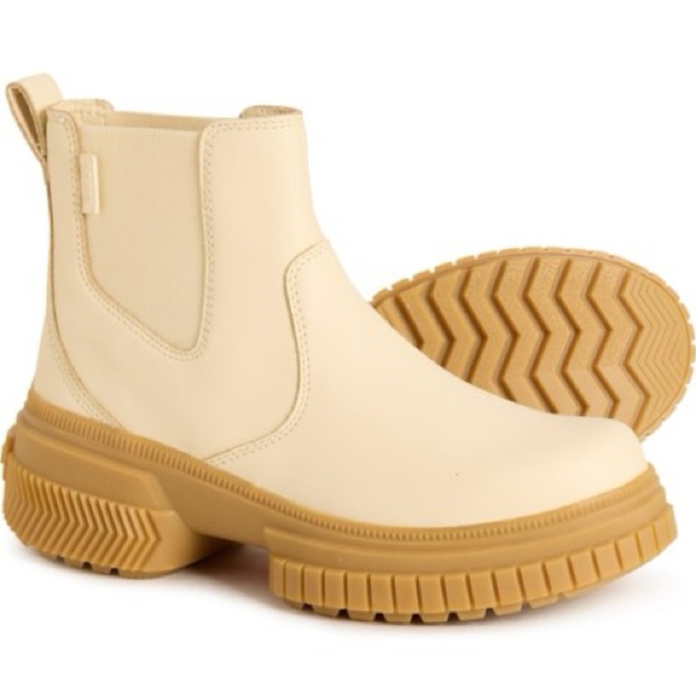 NWT SOREL Ona Ave Chelsea Boots - Waterproof, Leather